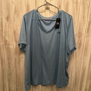 Under armour loose fitting shirt